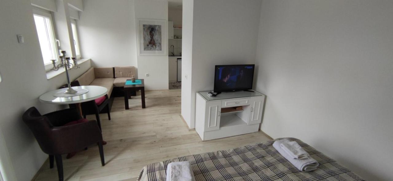Apartman Park Trebinje Eksteriør bilde