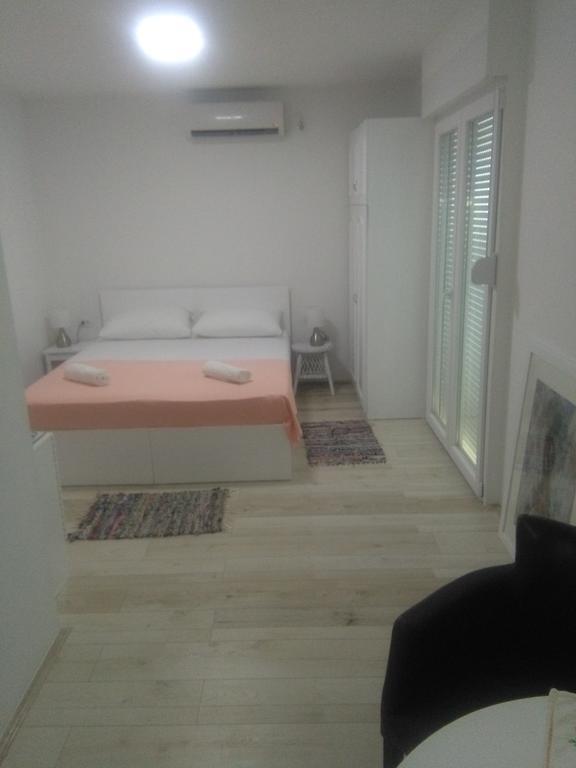 Apartman Park Trebinje Eksteriør bilde